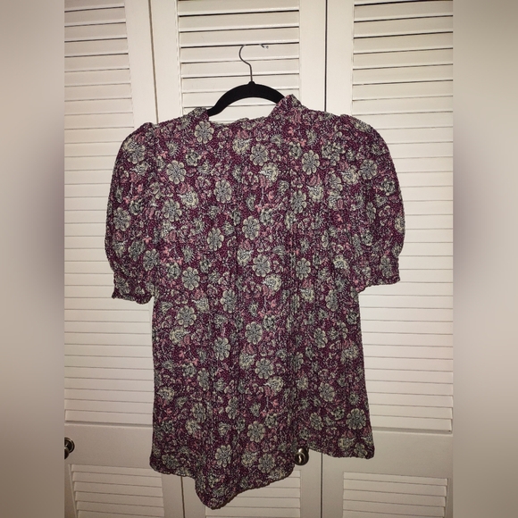 Loft NWT Ladies Breezy Blouse, Size S Petite, Floral print on Purple background - Picture 5 of 11